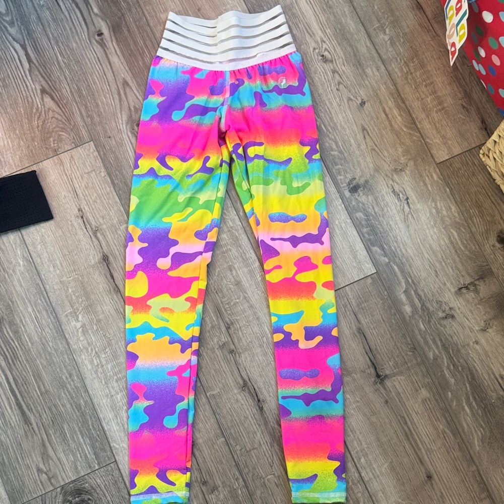 Abs2b Rainbow Camo Scrunch Butt Leggings